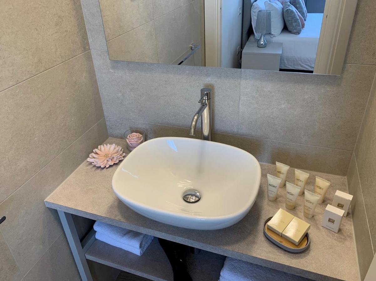 Five Flowers Guest House 的里雅斯特 外观 照片