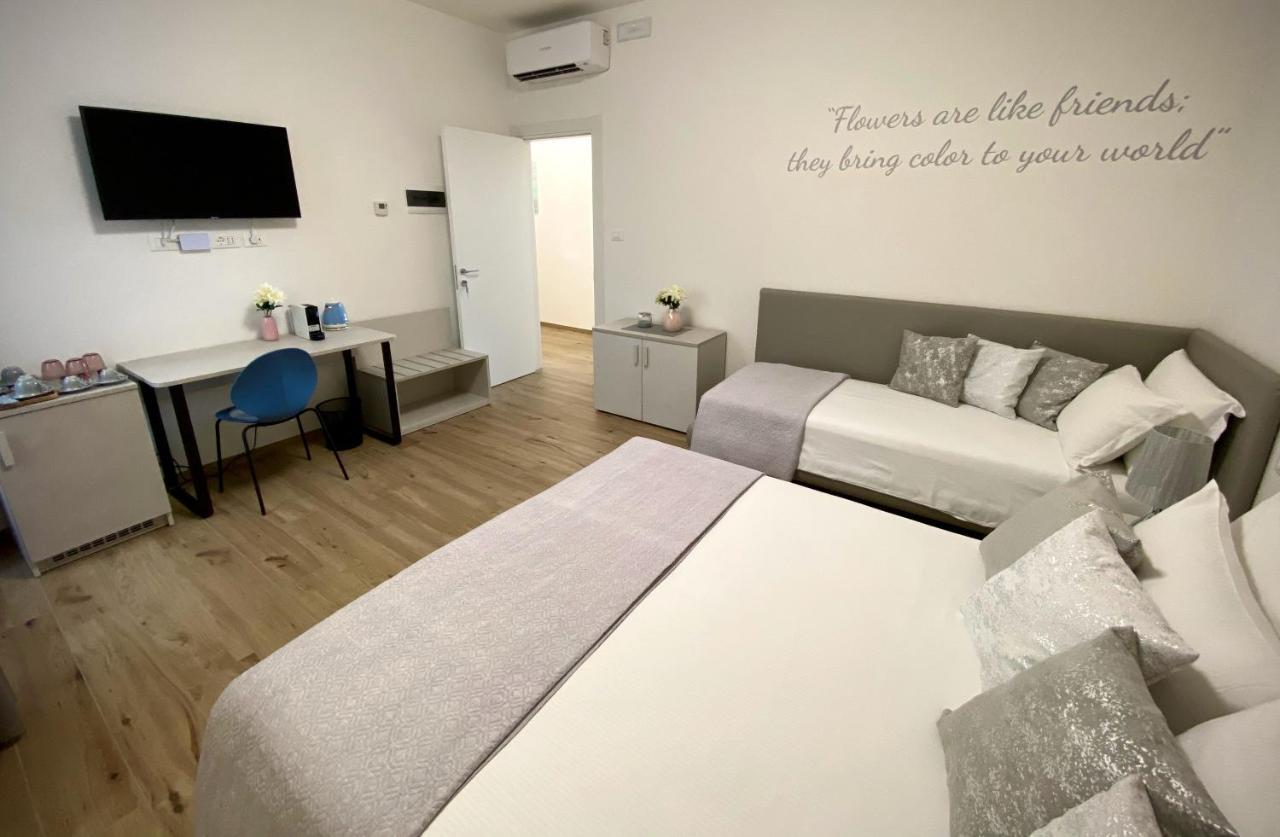 Five Flowers Guest House 的里雅斯特 外观 照片